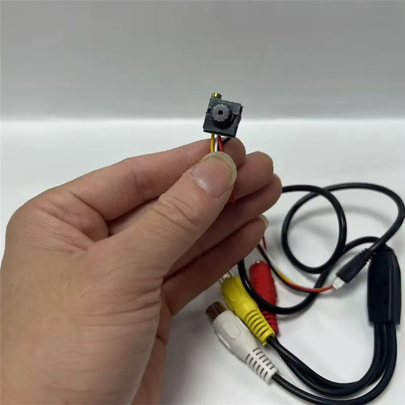 Mini Analog Camera 1000TVL CMOS Super Small Security CVBS Camera For Home Security Surveillance Video Camera screwdriver lens