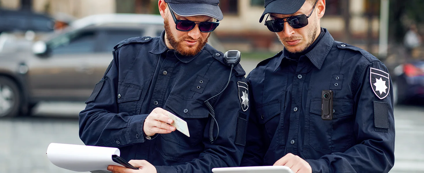 BOBLOV W1 64GB HD 1080P Body Worn Camera - Loop Recording with Time Stamp for Travel/Delivery/Lecture, Wearable Action Cam​